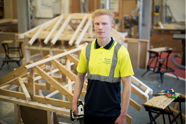 Advanced Carpentry And Joinery Apprenticeship Level 3 Wiltshire College University Centre